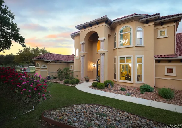 Photo 4 of Single family home for sale at 5303 Arroyo Luis Dr, Bulverde, TX 78163 | MLS# 1839198 | Listing updated on 2025-12-19