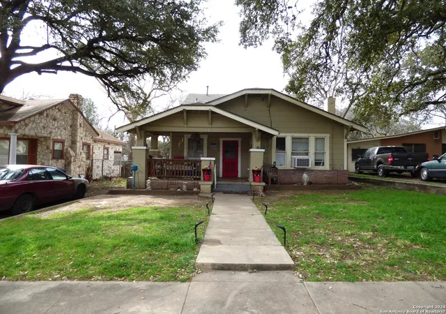 Photo 1 of Sale Pending at 1210 Kayton Ave, San Antonio, TX 78210 | MLS# 1839253 | Listing updated on 2025-11-10