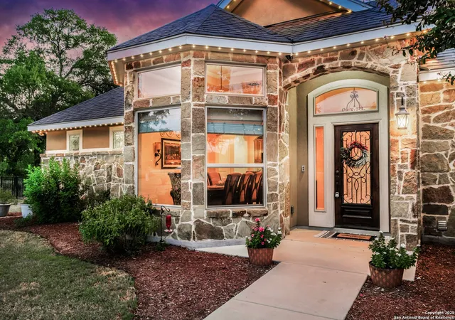 Photo 3 of Sale Pending at 352 Rose Meadow Dr, La Vernia, TX 78121 | MLS# 1839612 | Listing updated on 2025-09-18