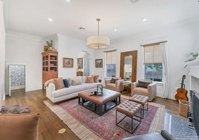 5th image of 1116 Hauptstrasse, New Braunfels, TX 78130 | MLS# 1839781