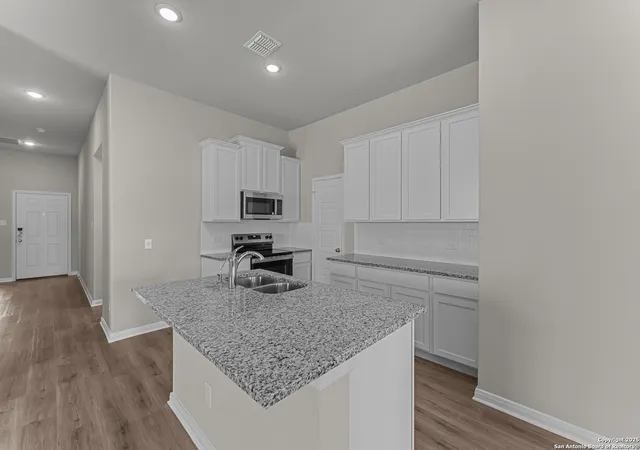 Photo 3 of Sale Pending at 1532 Golden Wheat, New Braunfels, TX 78132 | MLS# 1840031 | Listing updated on 2025-09-04