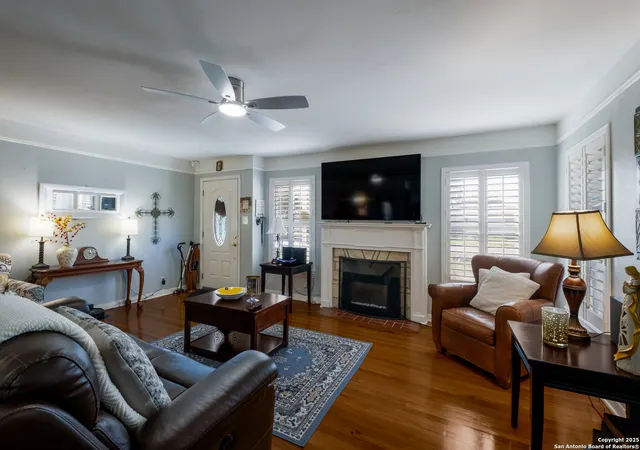 Photo 3 of Single family home for sale at 2623 W Kings Hwy, San Antonio, TX 78228 | MLS# 1840065 | Listing updated on 2026-01-31