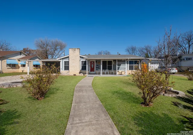 Photo 1 of Single family home for sale at 2623 W Kings Hwy, San Antonio, TX 78228 | MLS# 1840065 | Listing updated on 2026-01-31