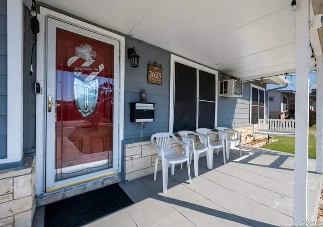 Photo 3 of Single family home for sale at 2623 W Kings Hwy, San Antonio, TX 78228 | MLS# 1840065 | Listing updated on 2026-01-31
