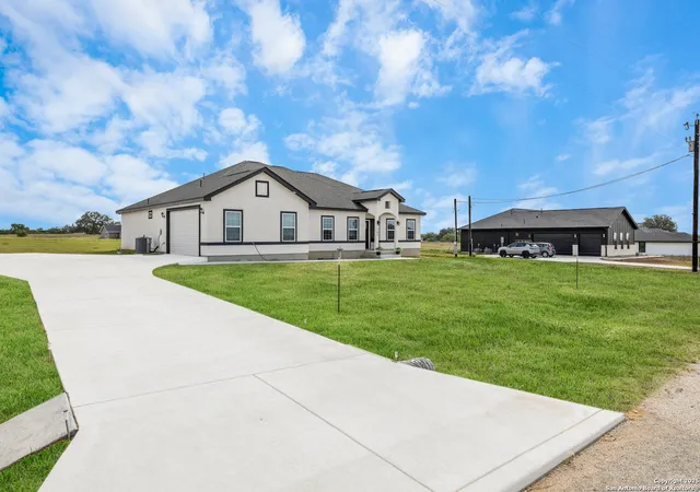 Photo 3 of Single family home for sale at 105 Hidden Cove, Floresville, TX 78114 | MLS# 1840136 | Listing updated on 2025-11-21