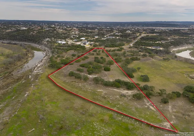 Photo 1 of Sale Pending at 341 River Cliff Pl, Spring Branch, TX 78070 | MLS# 1840367 | Listing updated on 2025-10-30