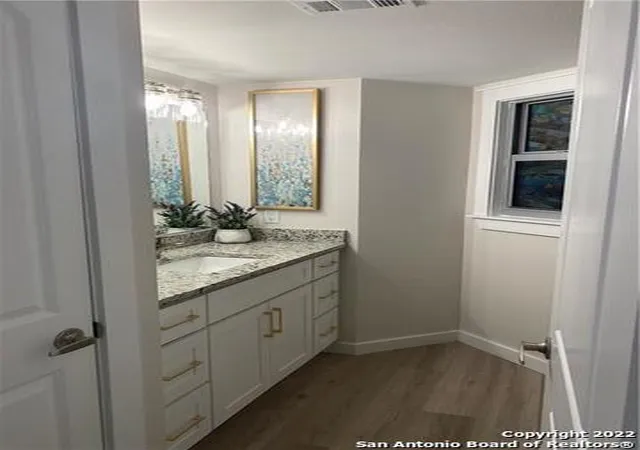 2nd image of 800 Sandcastle Dr, Port Aransas, TX 78373