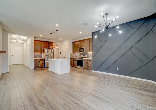 5th image of 10756 Rosalina Loop, Converse, TX 78109 | MLS# 1840641