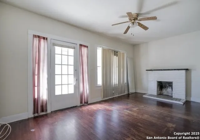 Photo 3 of Multi family home for sale at 1639 W Craig Pl, San Antonio, TX 78201 | MLS# 1840731 | Listing updated on 2025-09-05