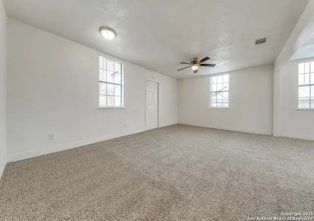4th image of 105 Galbreath Ave, Devine, TX 78016 | MLS# 1840877
