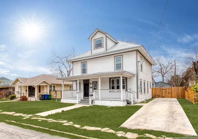 Photo 2 of Single family home for sale at 1043 Steves Ave, San Antonio, TX 78210 | MLS# 1840887 | Listing updated on 2026-03-11