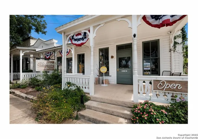 3rd image of 632-636 High St, Comfort, TX 78013 | MLS# 1841172
