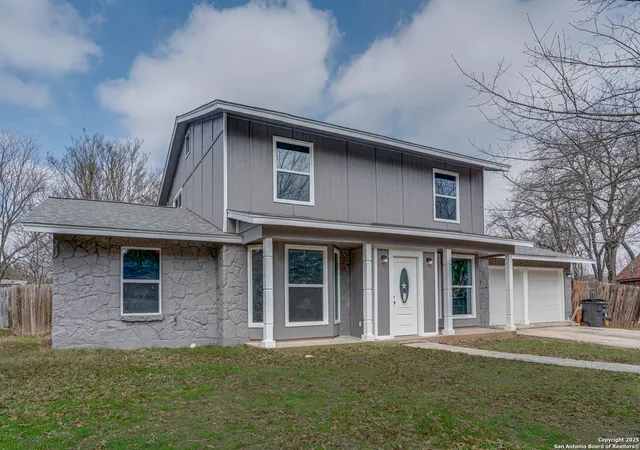 Photo 2 of Sale Pending at 3155 Mindoro Dr, San Antonio, TX 78217 | MLS# 1841231 | Listing updated on 2025-11-13