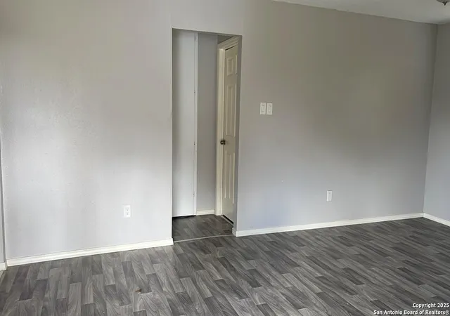 3rd image of 5430 Gulf Ave, Groves, TX 77619 | MLS# 1841284
