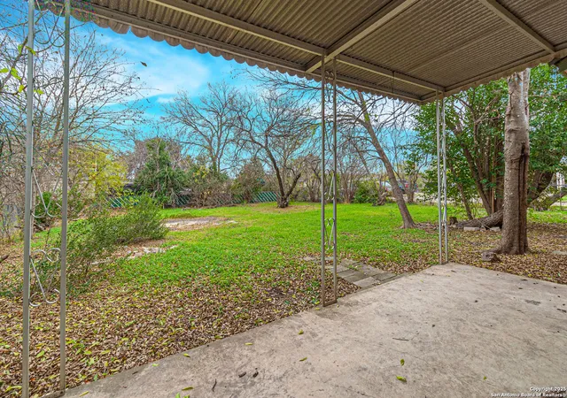 2nd image of 138 Palm Dr, San Antonio, TX 78228 | MLS# 1841328
