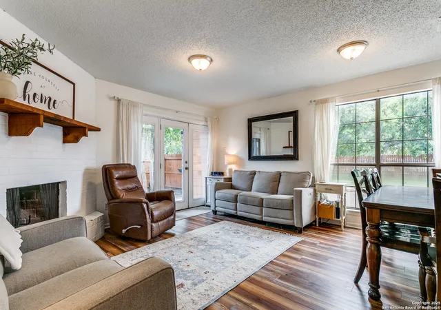 Photo 4 of Sale Pending at 1133 Ashby St #4, Seguin, TX 78155 | MLS# 1841605 | Listing updated on 2025-10-18