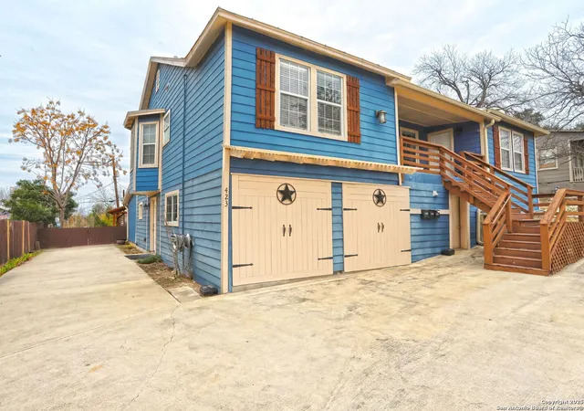 Photo 4 of House for sale at 425 Parland Pl, San Antonio, TX 78209 | MLS# 1842101 | Listing updated on 2026-01-18