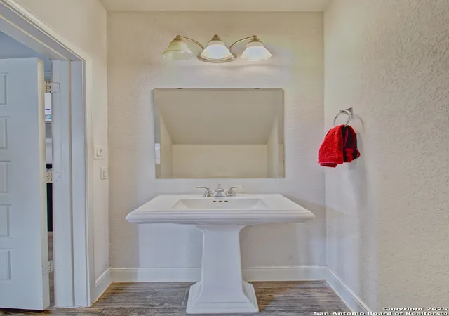Photo 4 of Single family home for sale at 30829 Silverado Spur, Bulverde, TX 78163 | MLS# 1842218 | Listing updated on 2025-03-07