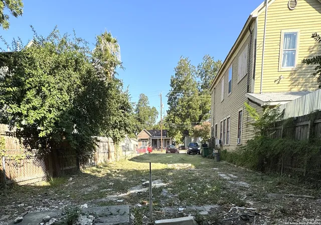 4th image of 710 Marshall St, San Antonio, TX 78212 | MLS# 1842413