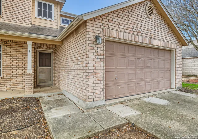 Homes for sale in Cibolo, TX | 431 Woodstone Loop, Cibolo, TX 78108 | MLS# 1842694