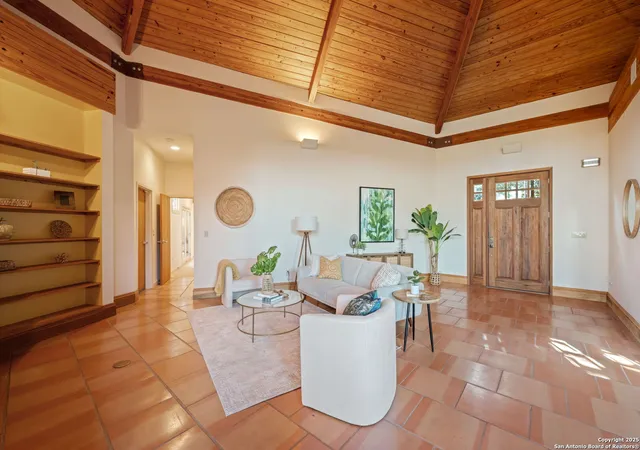 Photo 4 of Single family home for sale at 903 Bumelia Dr, San Antonio, TX 78260 | MLS# 1842696 | Listing updated on 2025-08-23