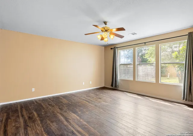 Photo 3 of Single family home for sale at 7438 Tranquillo Way, San Antonio, TX 78266 | MLS# 1842732 | Listing updated on 2025-10-17