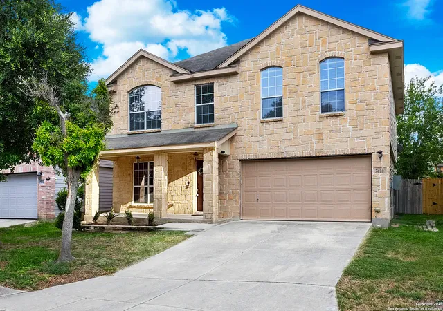 Photo 3 of Single family home for sale at 7438 Tranquillo Way, San Antonio, TX 78266 | MLS# 1842732 | Listing updated on 2025-10-17
