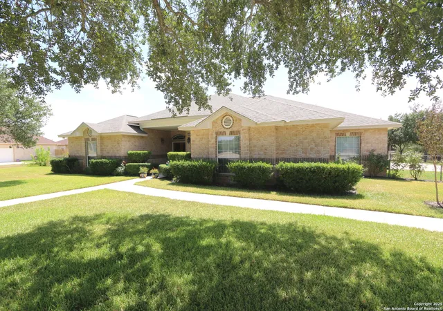 Photo 3 of Single family home for sale at 8306 Quail Covey Ln, San Antonio, TX 78263 | MLS# 1842897 | Listing updated on 2025-09-09