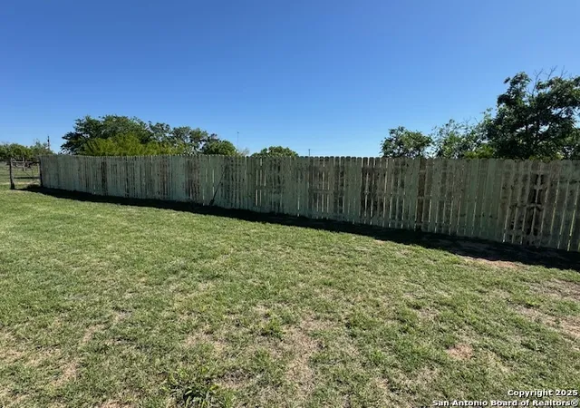 4th image of 120 Viridian Vw, Pleasanton, TX 78064 | MLS# 1842916
