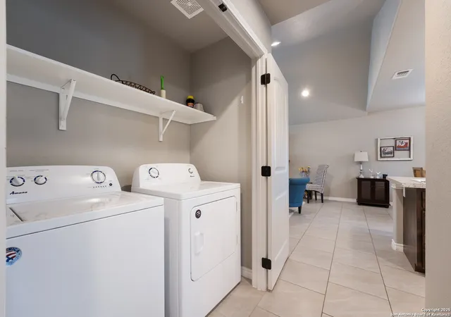 Photo 2 of Single family home for sale at 1016 Eastview Dr, Canyon Lake, TX 78133 | MLS# 1843002 | Listing updated on 2025-03-10