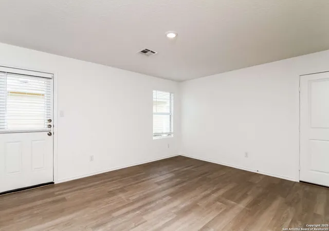 Photo 4 of Sale Pending at 427 Filibusters Trl, San Antonio, TX 78220 | MLS# 1843168 | Listing updated on 2025-12-15