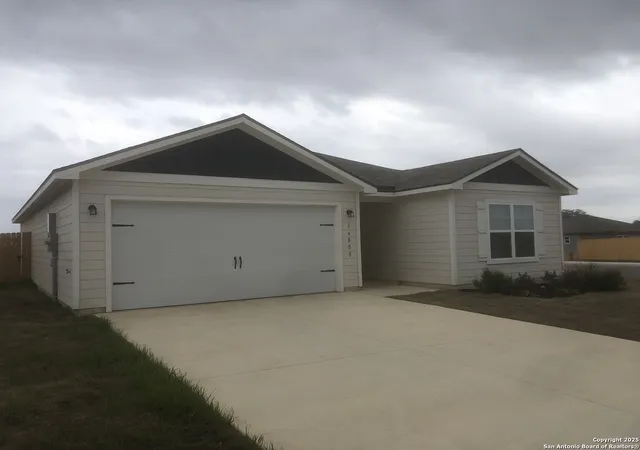 Photo 1 of Single family home for sale at 16000 Windview Court, Lytle, TX 78052 | MLS# 1843180 | Listing updated on 2025-09-14