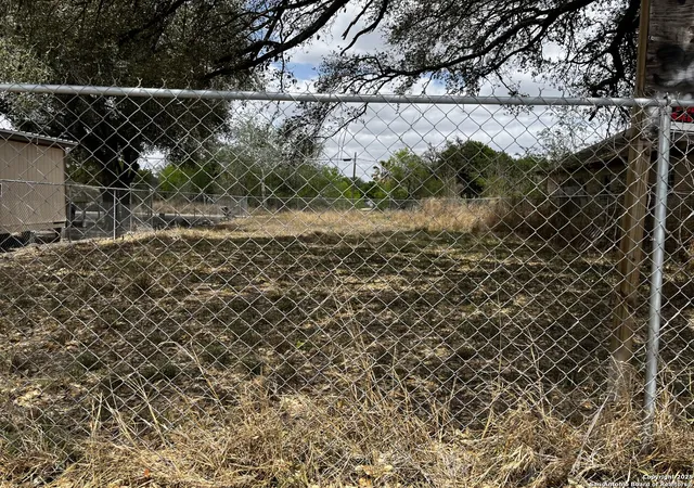 Photo 4 of Land for sale at 425 W Rice St, Falfurrias, TX 78355 | MLS# 1843253 | Listing updated on 2026-08-22