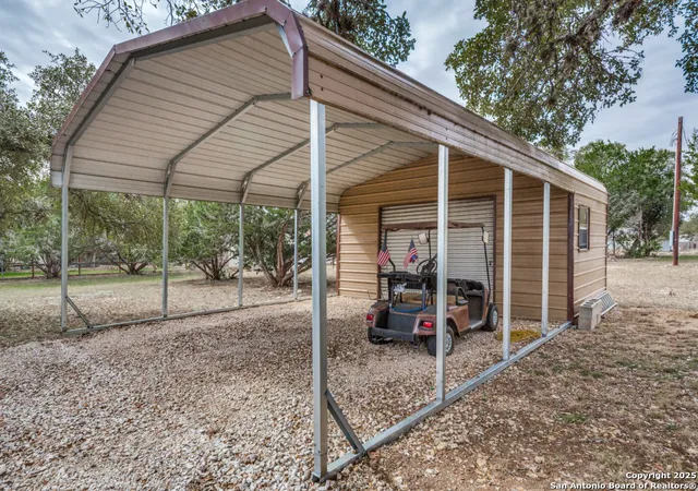 Photo 3 of Manufactured home for sale at 528 Pr 1516, Bandera, TX 78003 | MLS# 1843315 | Listing updated on 2026-01-23