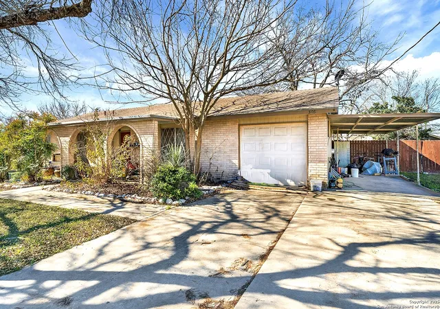 Photo 4 of Single family home for sale at 505/509 Hwy 173, Hondo, TX 78861 | MLS# 1843321 | Listing updated on 2025-11-16