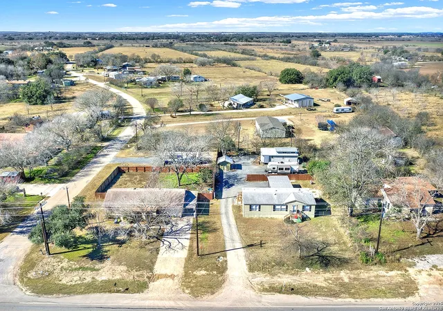 Photo 1 of Single family home for sale at 505/509 Hwy 173, Hondo, TX 78861 | MLS# 1843321 | Listing updated on 2025-11-16