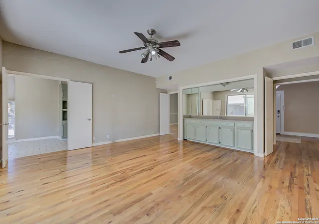 3rd image of 3678 Hidden Dr #603, San Antonio, TX 78217 | MLS# 1843333