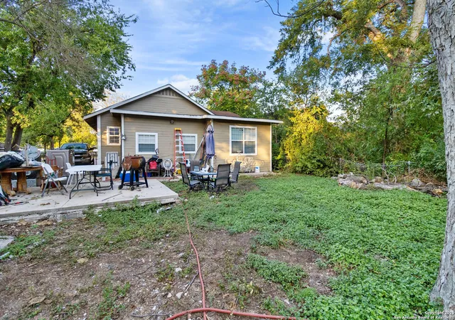 Photo 4 of Sale Pending at 342 Kirk, San Antonio, TX 78225 | MLS# 1843497 | Listing updated on 2025-10-15