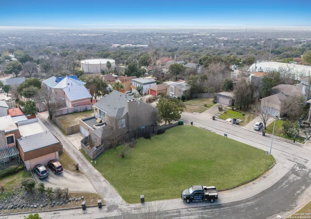 Photo 2 of Sale Pending at 329 Clubhill, San Antonio, TX 78228 | MLS# 1843629 | Listing updated on 2026-01-13