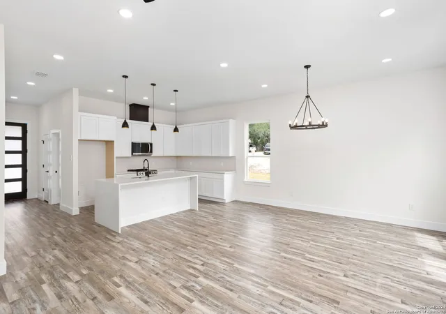 Photo 1 of Sale Pending at 142 Granite Rd, Spring Branch, TX 78070 | MLS# 1843940 | Listing updated on 2025-09-16