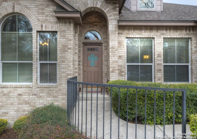 Photo 3 of Single family home for sale at 13409 Bristol Oak, Universal City, TX 78148 | MLS# 1843993 | Listing updated on 2025-10-09