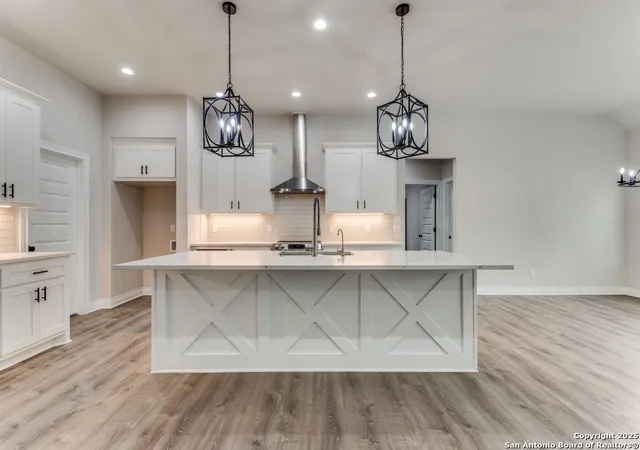 Photo 3 of Single family home for sale at 122 River View, Boerne, TX 78006 | MLS# 1844137 | Listing updated on 2025-03-18