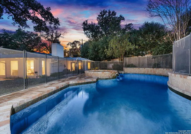Photo 3 of Sale Pending at 701 Wiltshire, San Antonio, TX 78209 | MLS# 1844587 | Listing updated on 2025-09-25