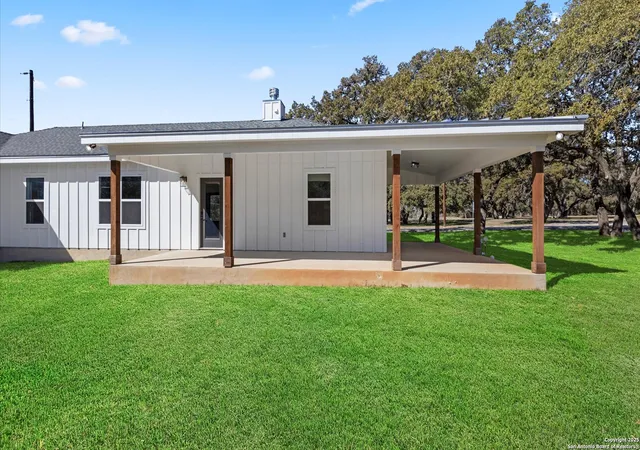 3rd image of 906 10Th Street, Blanco, TX 78606 | MLS# 1844674