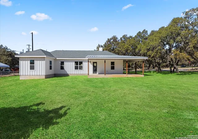 4th image of 906 10Th Street, Blanco, TX 78606 | MLS# 1844674