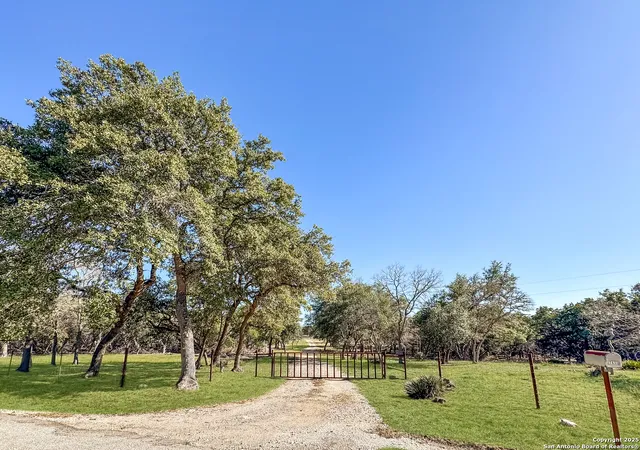 Photo 2 of Sale Pending at 565 Red Blf Ranch Rd, Pipe Creek, TX 78063 | MLS# 1844685 | Listing updated on 2025-10-10