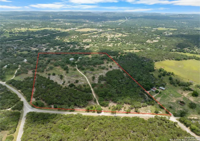 Photo 1 of Sale Pending at 565 Red Blf Ranch Rd, Pipe Creek, TX 78063 | MLS# 1844685 | Listing updated on 2025-10-10