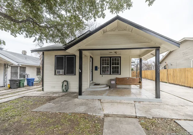 Photo 2 of Single family home for sale at 935 E Highland Blvd, San Antonio, TX 78210 | MLS# 1845040 | Listing updated on 2025-08-25
