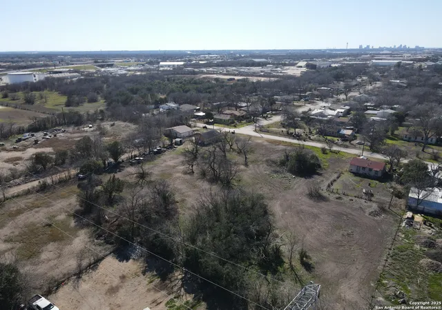 Photo 4 of Sale Pending at 1118 Colzona, San Antonio, TX 78219 | MLS# 1845326 | Listing updated on 2025-10-24