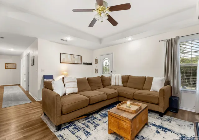 Photo 3 of Single family home for sale at 1143 Dawnridge, Canyon Lake, TX 78133 | MLS# 1845452 | Listing updated on 2026-02-05